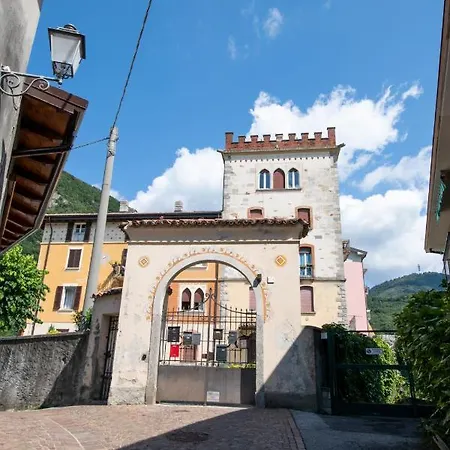 Bella Alda Beautiful Castle Penthouse Apartment Canzo