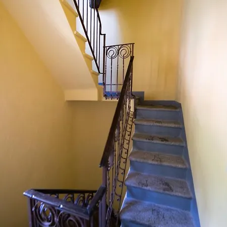 Bella Alda Beautiful Castle Penthouse Apartment